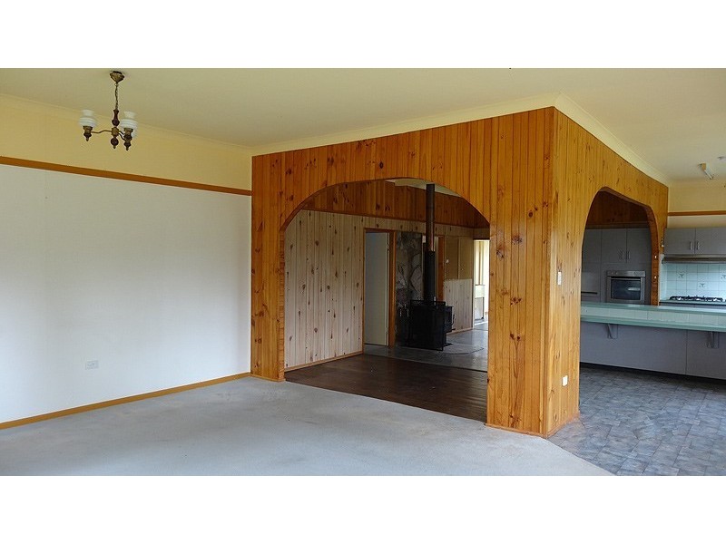 9 Scotts Camp Road, Stanthorpe QLD 4380