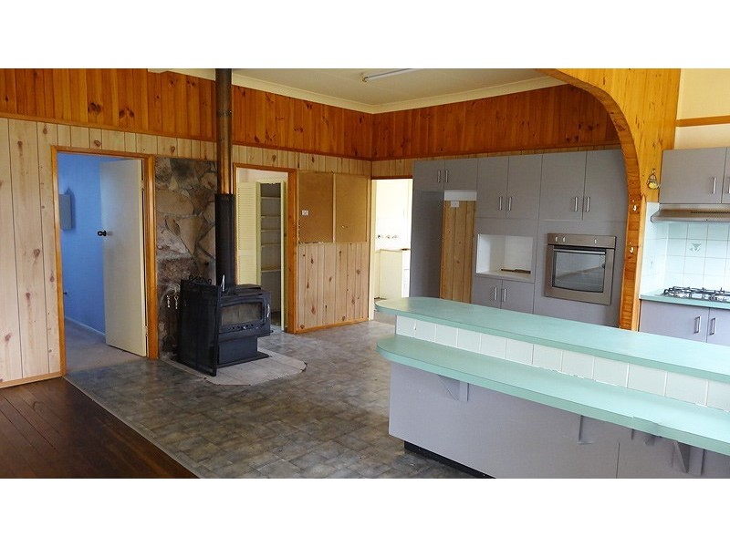 9 Scotts Camp Road, Stanthorpe QLD 4380