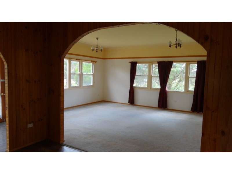 9 Scotts Camp Road, Stanthorpe QLD 4380