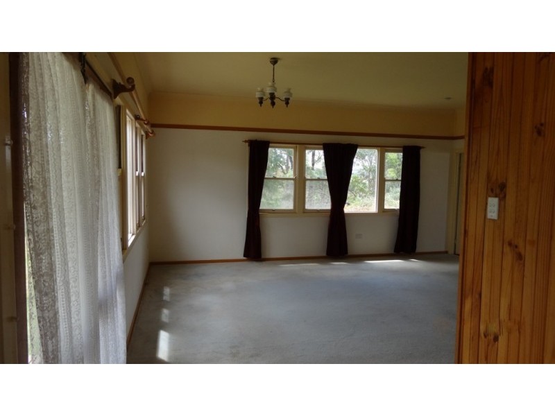 9 Scotts Camp Road, Stanthorpe QLD 4380