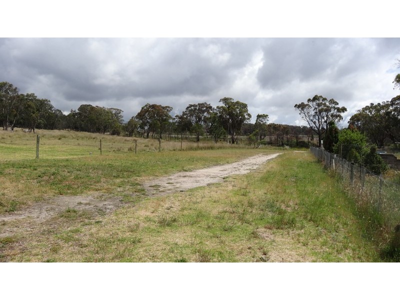 9 Scotts Camp Road, Stanthorpe QLD 4380