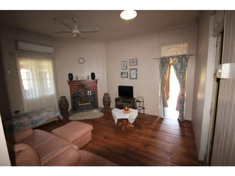 9 McGlew Street, Stanthorpe QLD 4380