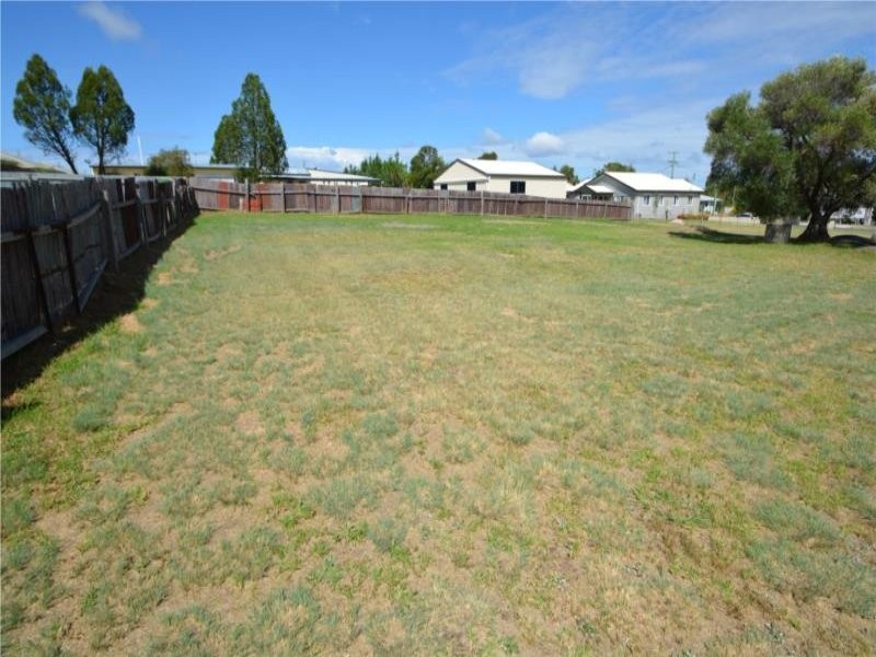 15 McGlew Street, Stanthorpe QLD 4380