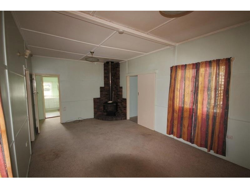25 Stanton Street, Stanthorpe QLD 4380