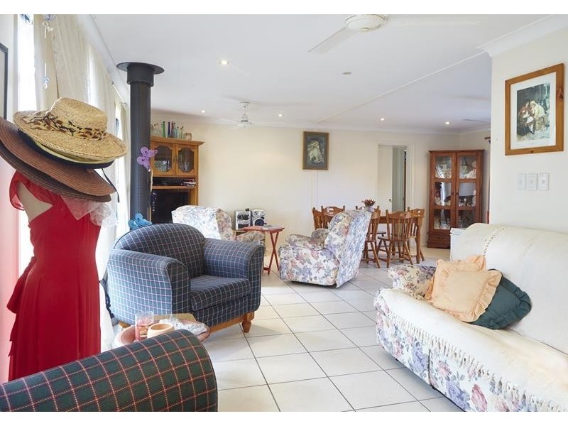 92 Johnstone Lane, Stanthorpe QLD 4380