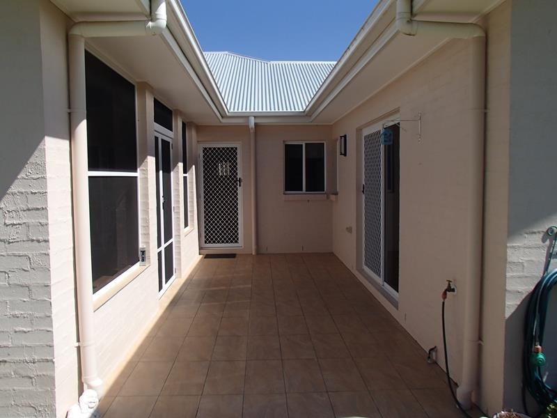 44 Melaleuca Crescent, Stanthorpe QLD 4380