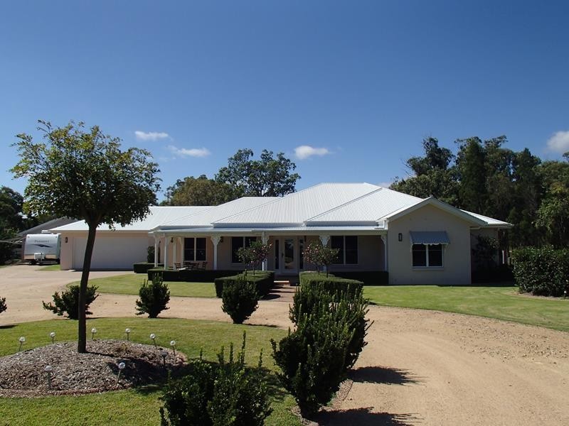 44 Melaleuca Crescent, Stanthorpe QLD 4380