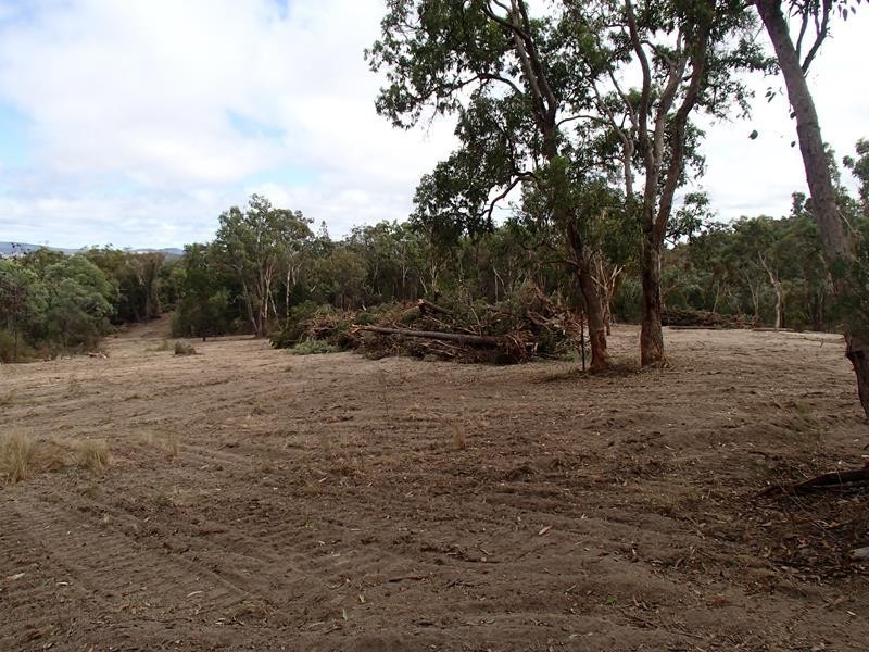 12 Pyramids Road, Stanthorpe QLD 4380