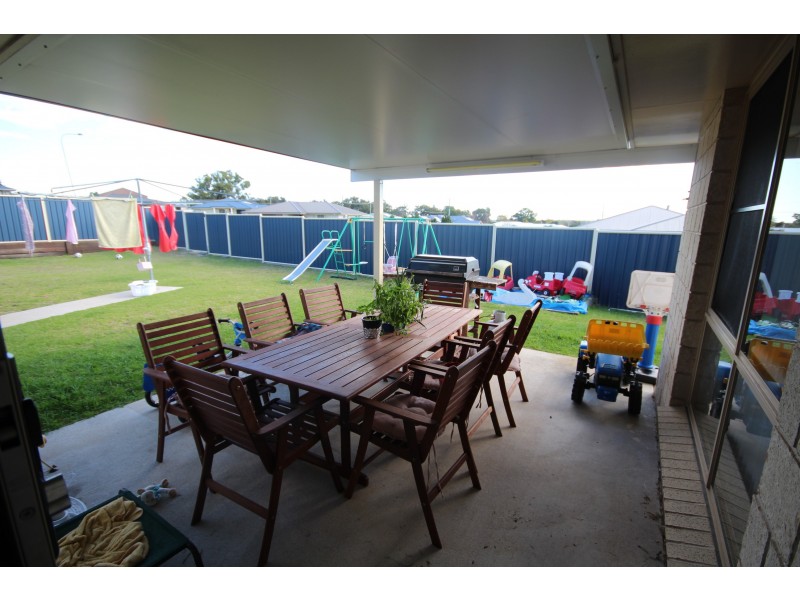 25 Barton Street, Stanthorpe QLD 4380