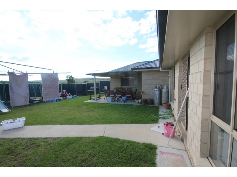 25 Barton Street, Stanthorpe QLD 4380