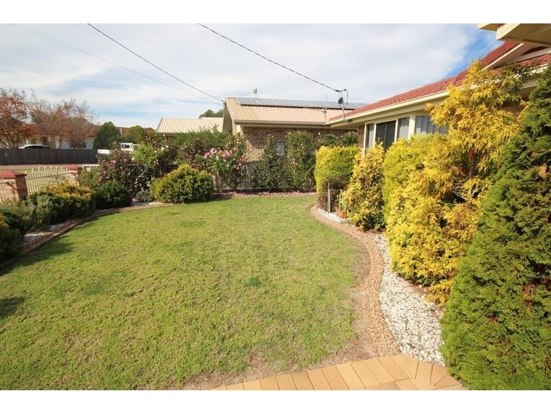 14 Burton Crescent, Stanthorpe QLD 4380