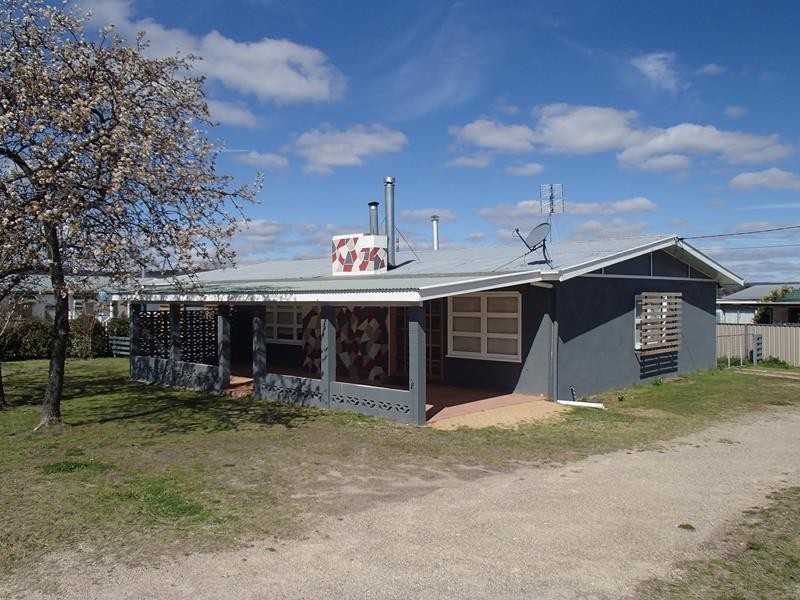 61 Amosfield Road, Stanthorpe QLD 4380