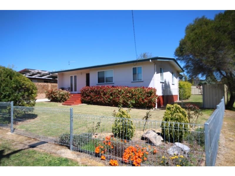22 Clarke Street, Stanthorpe QLD 4380