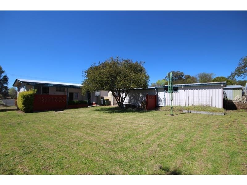 22 Clarke Street, Stanthorpe QLD 4380