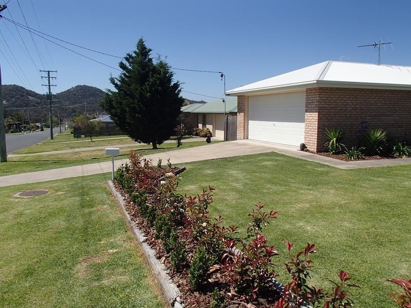 39 Britannia Street, Stanthorpe QLD 4380