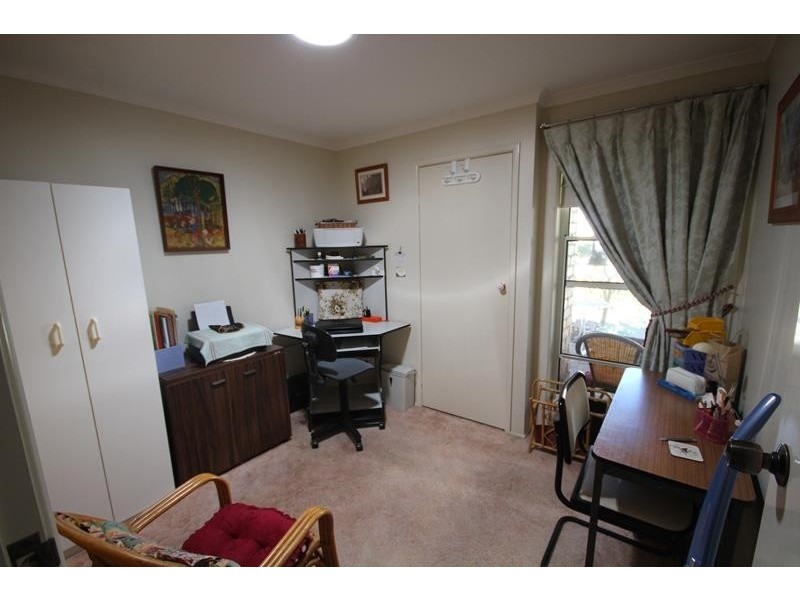 11 Burton Crescent, Stanthorpe QLD 4380
