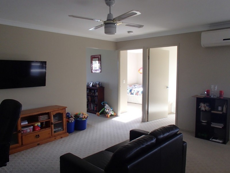 5 Maria Crt, Stanthorpe QLD 4380