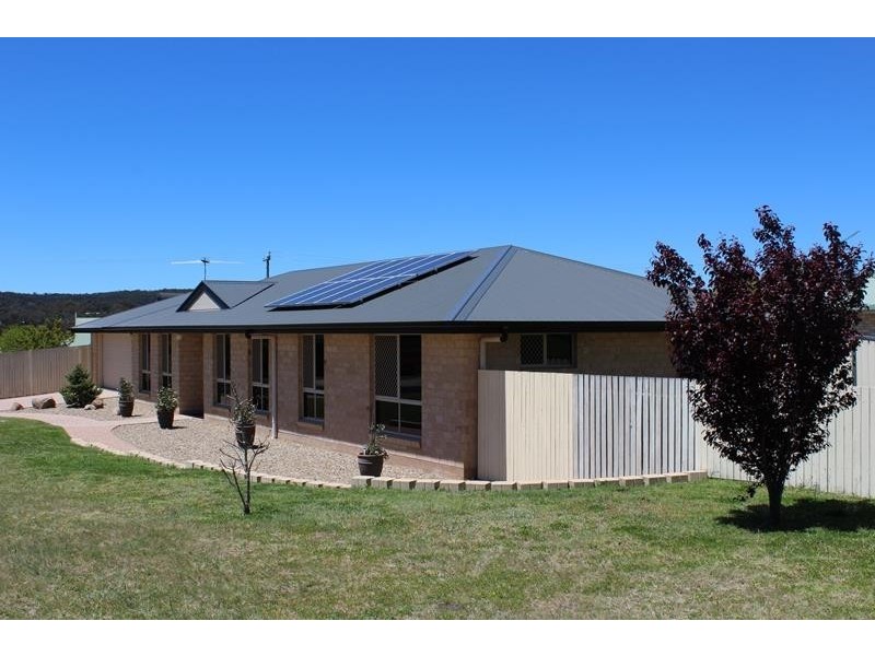 1 Wright Court, Stanthorpe QLD 4380