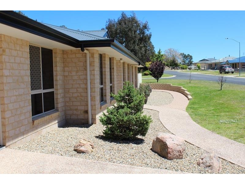 1 Wright Court, Stanthorpe QLD 4380