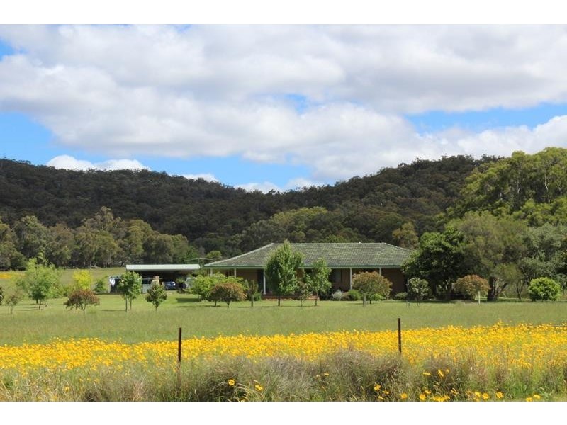 1377 Eukey Road, Stanthorpe QLD 4380