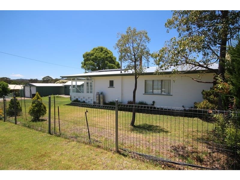 86 Sugarloaf Road, Stanthorpe QLD 4380