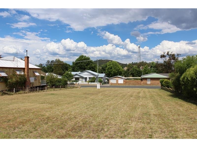 12 Denham Street, Stanthorpe QLD 4380