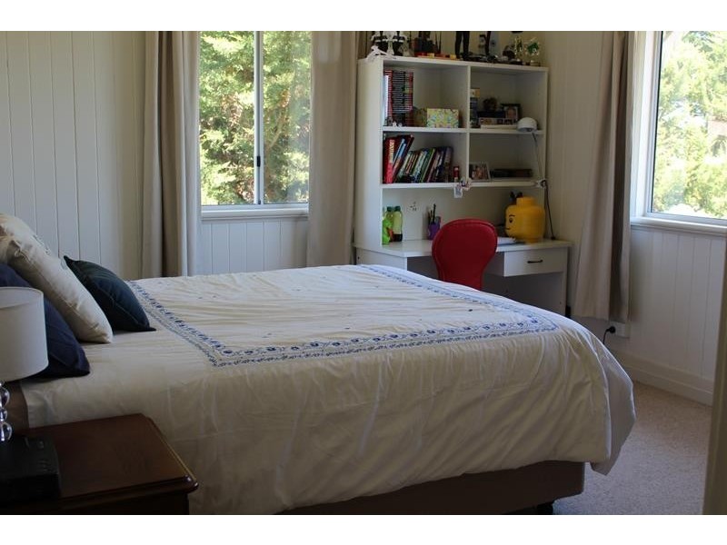 17 Wallangarra Road, Stanthorpe QLD 4380