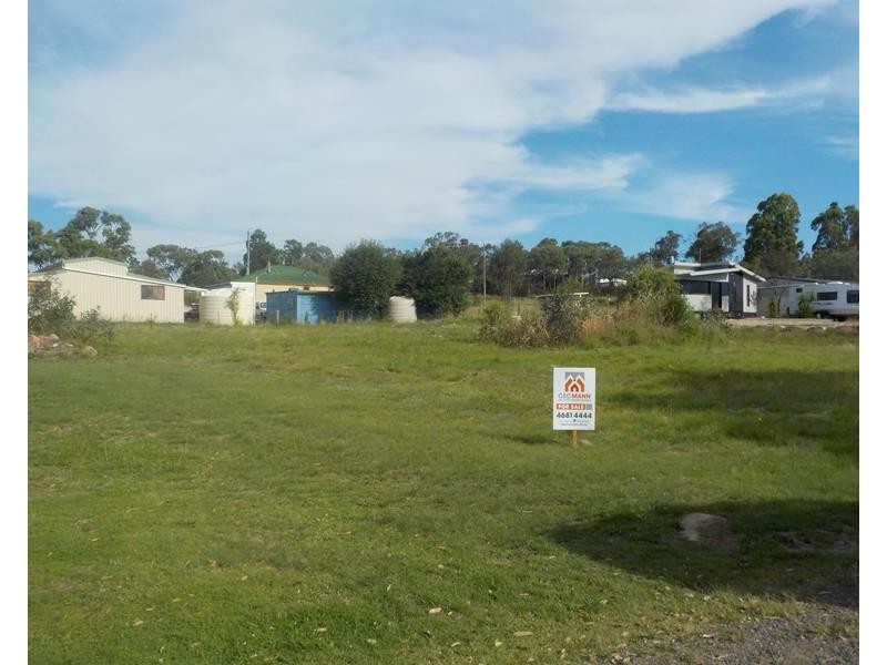 1 Kriedemann Road, Glen Aplin QLD 4381