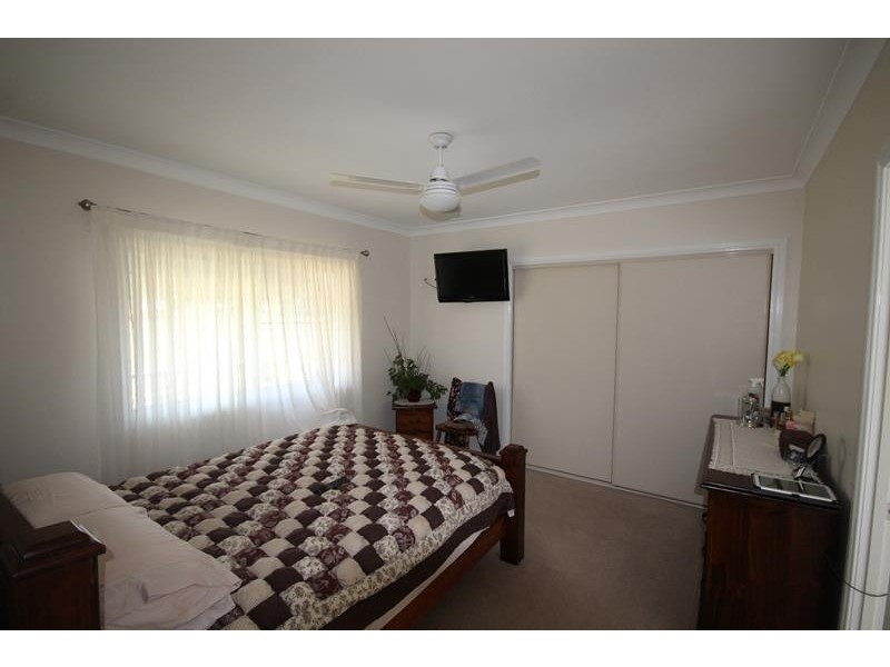 28 Callandoon Street, Wallangarra QLD 4383