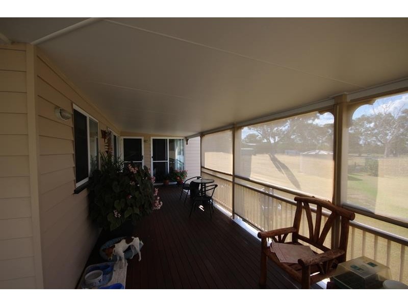 28 Callandoon Street, Wallangarra QLD 4383