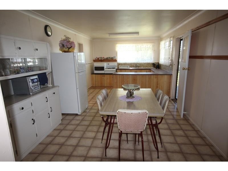 94 Lock St, Stanthorpe QLD 4380
