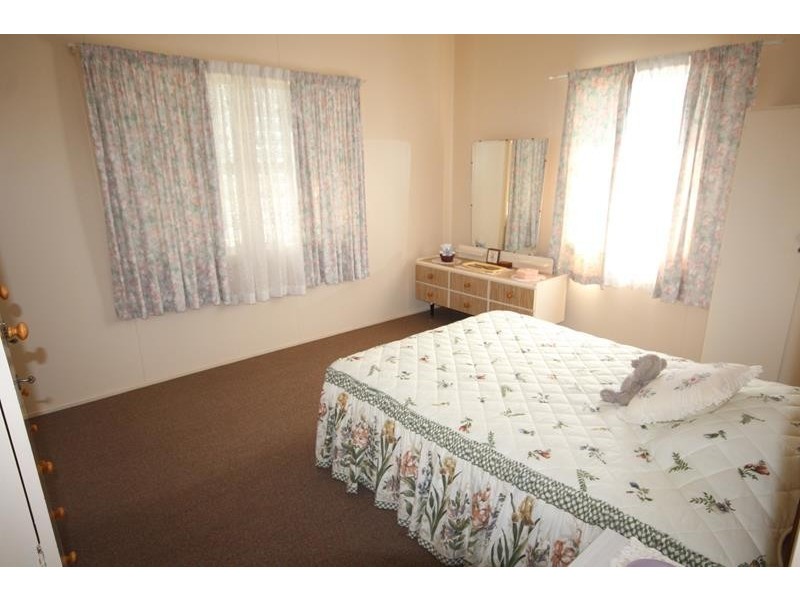 94 Lock St, Stanthorpe QLD 4380