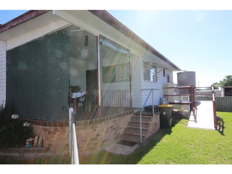 94 Lock St, Stanthorpe QLD 4380