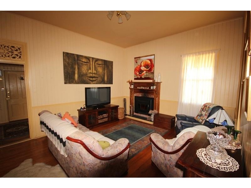 56 Greenup Street, Stanthorpe QLD 4380