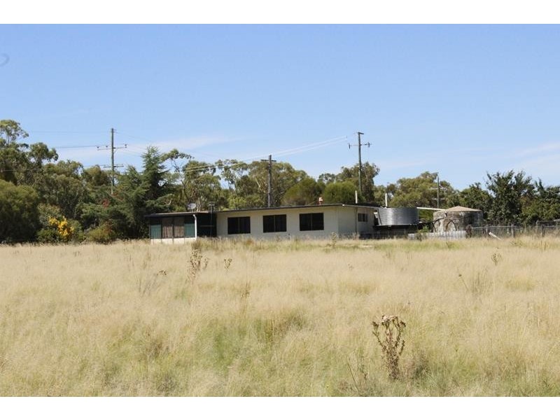 28064 New England Highway, Ballandean QLD 4382