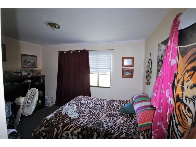 28064 New England Highway, Ballandean QLD 4382