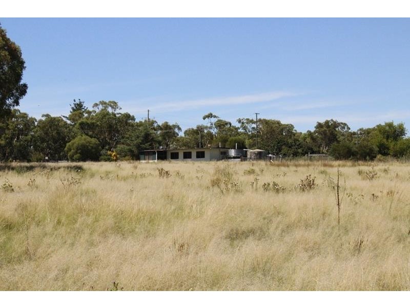 28064 New England Highway, Ballandean QLD 4382