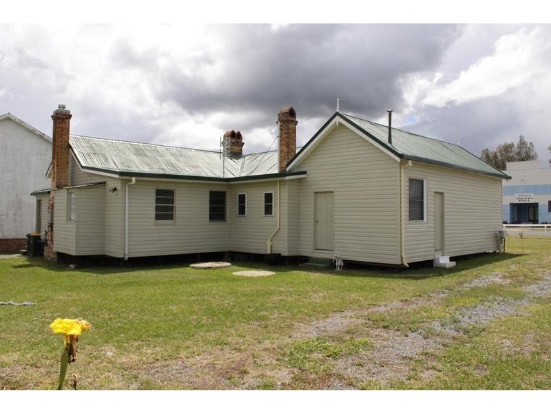 56-58 MERINDA STREET, Wallangarra QLD 4383