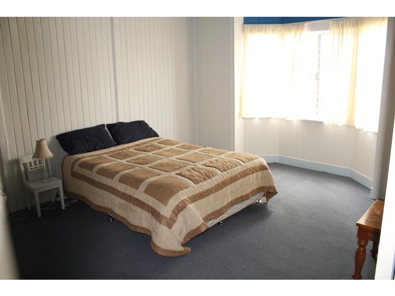 56-58 MERINDA STREET, Wallangarra QLD 4383