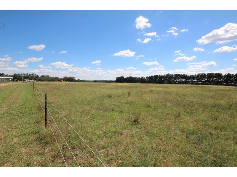 747 Granite Belt Drive, Cottonvale QLD 4375