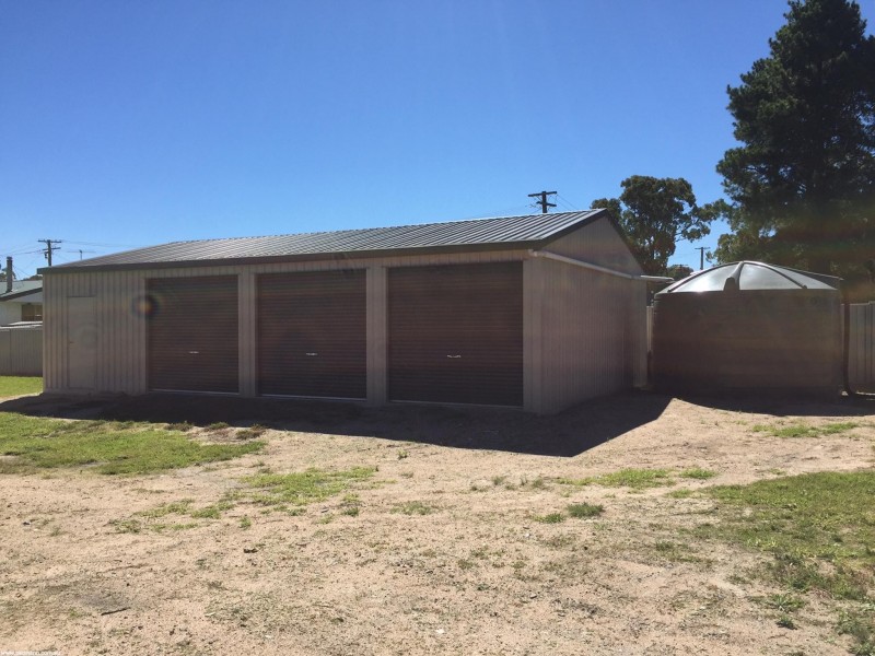3 Pike Street, Stanthorpe QLD 4380