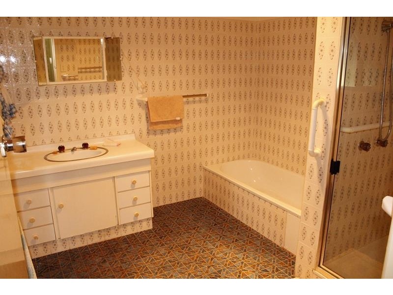 15 High Street, Stanthorpe QLD 4380