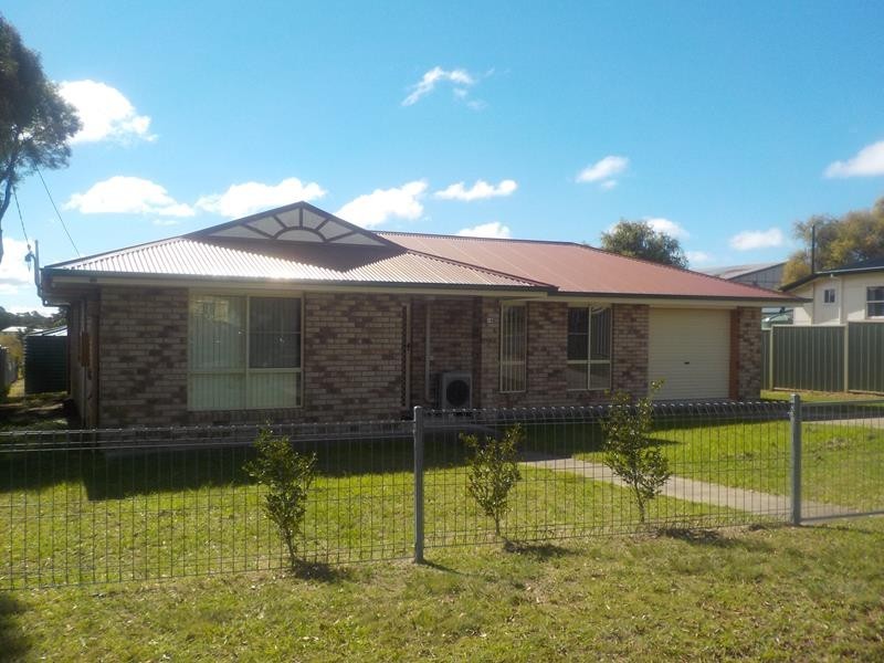 14 Teale Road, The Summit QLD 4377