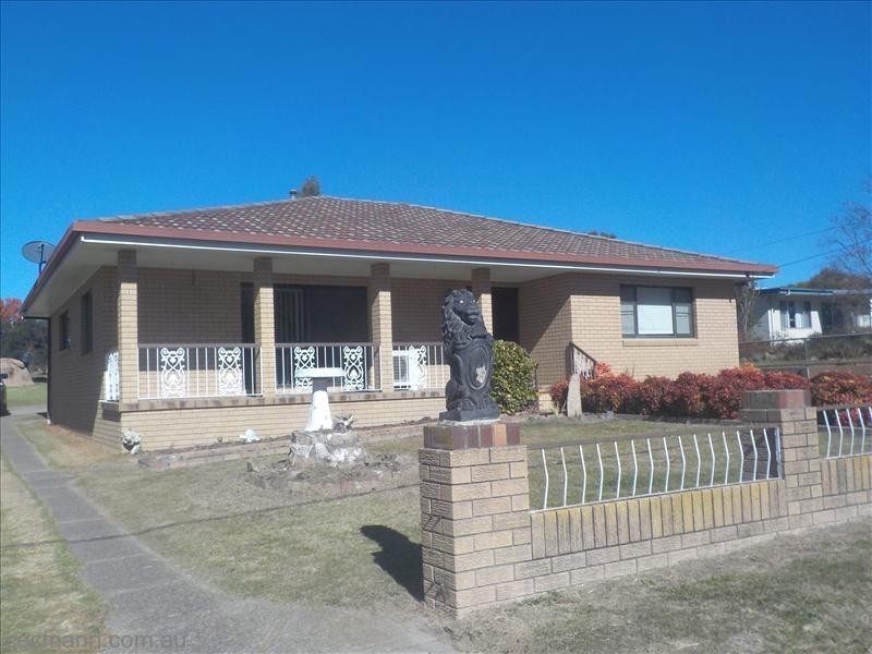 25 College Road, Stanthorpe QLD 4380