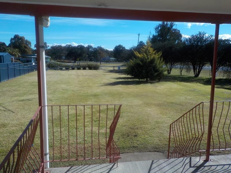 50 Tenterfield Street, Wallangarra QLD 4383