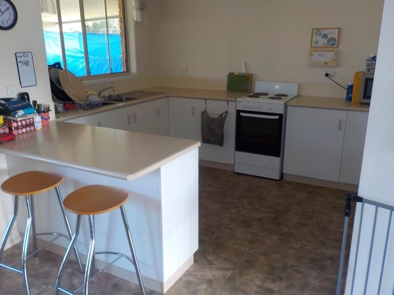21 LOCK STREET, Stanthorpe QLD 4380