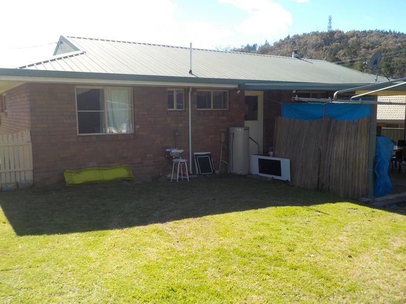 21 LOCK STREET, Stanthorpe QLD 4380