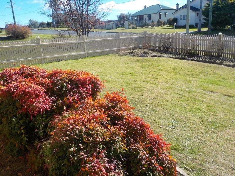 21 LOCK STREET, Stanthorpe QLD 4380