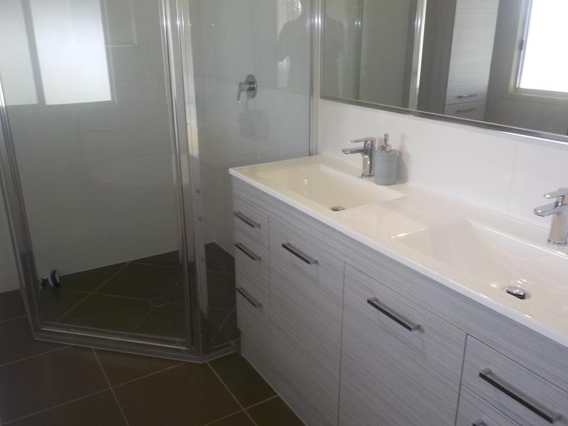 8 BRUHN LANE, Thulimbah QLD 4376