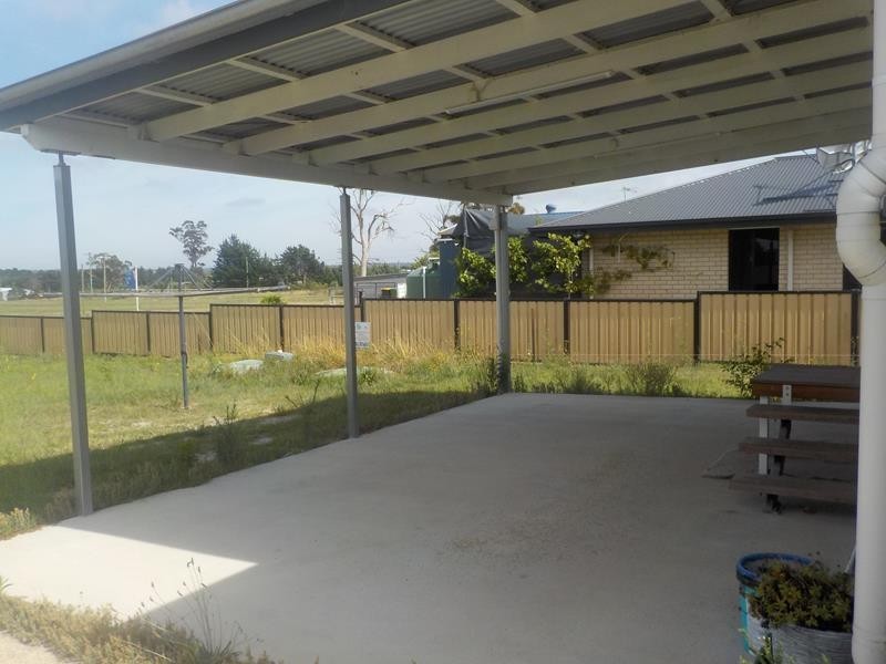 8 BRUHN LANE, Thulimbah QLD 4376